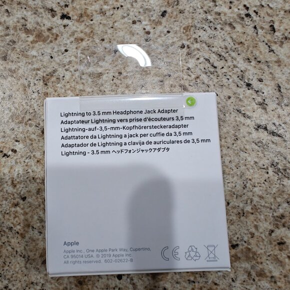 Apple Lightning to 3.5mm Headphone Jack Adapter - Picture 2 of 3